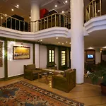 イスタンブル ロイヤル ホテル 4*
