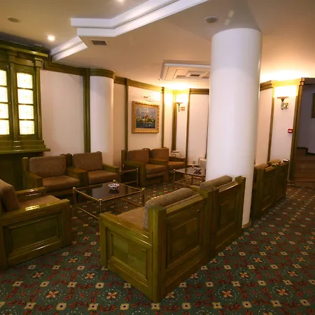 Royal Hotel