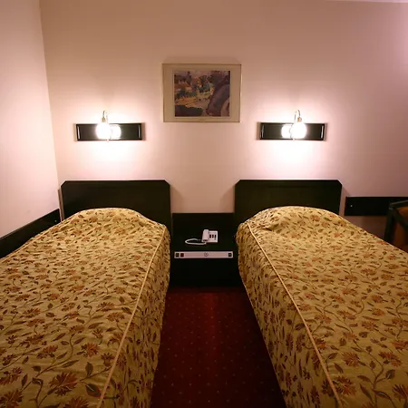 Royal Hotel