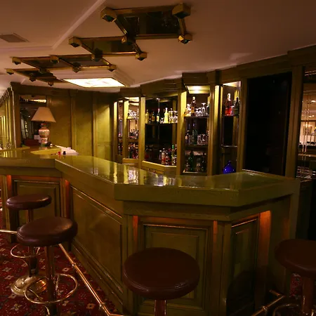 Royal Hotel